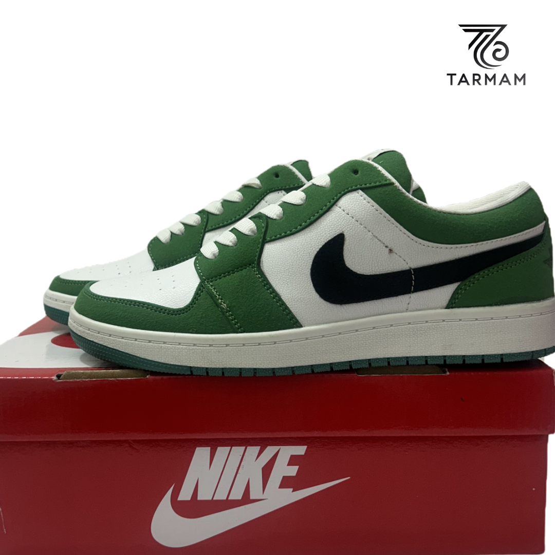 AJ1 Low Pine Green