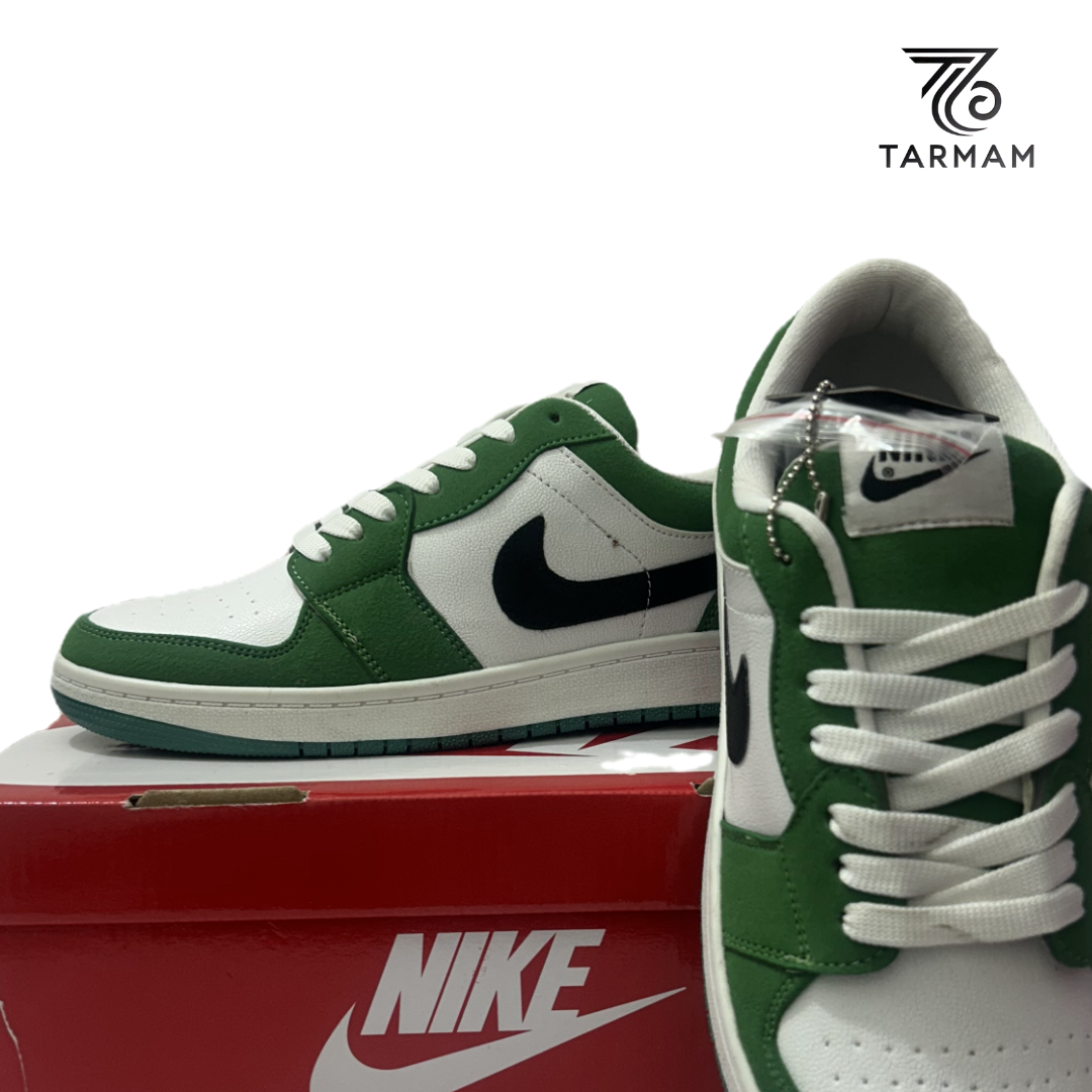 AJ1 Low Pine Green